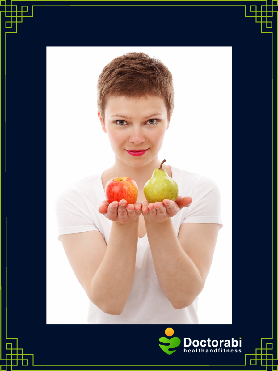Woman-holding-apple-and-pear