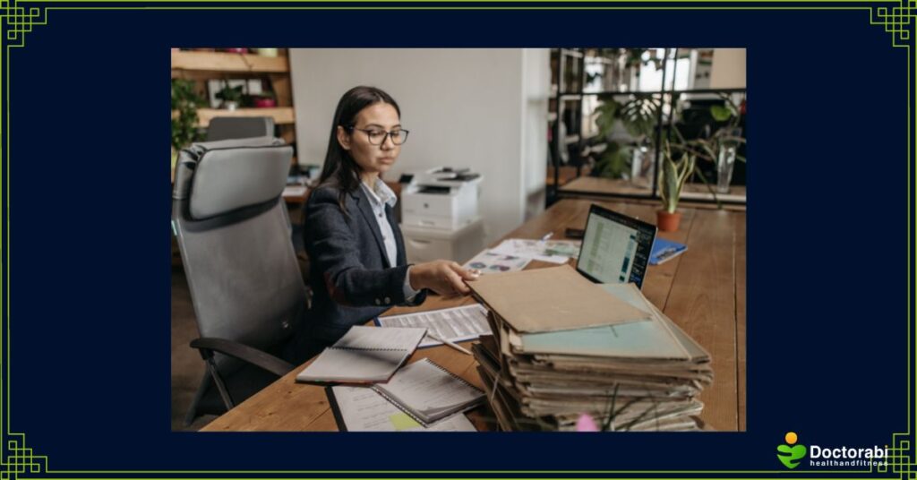 Sitting-Disease-Woman-working-in-office