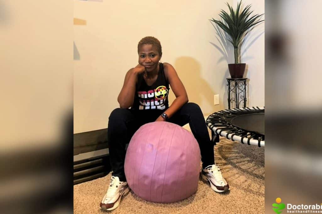 Sagging-Exercise-ball-blur